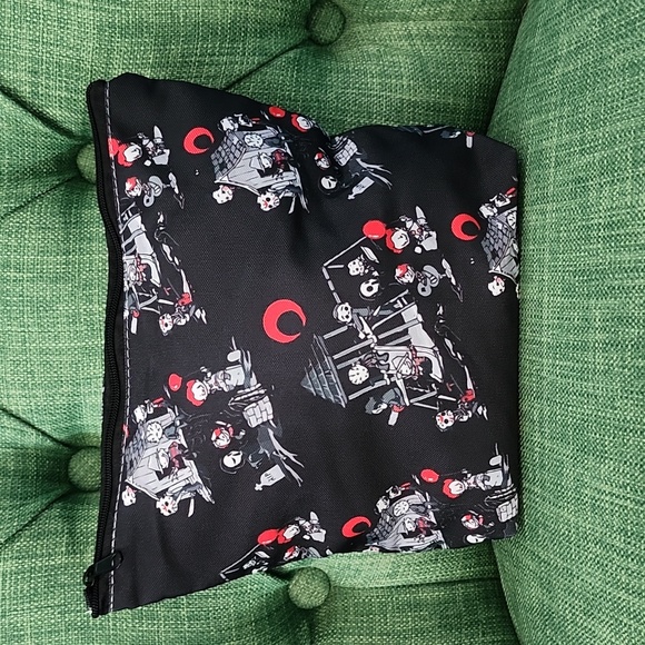 Horror Film Character "Babies" Cosmetic Case - Picture 2 of 5